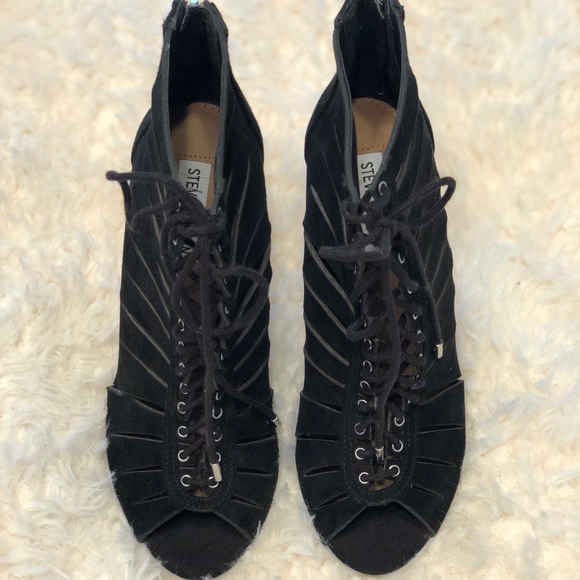 Steve Madden Cyder Suede Sandal - Picture 3 of 8